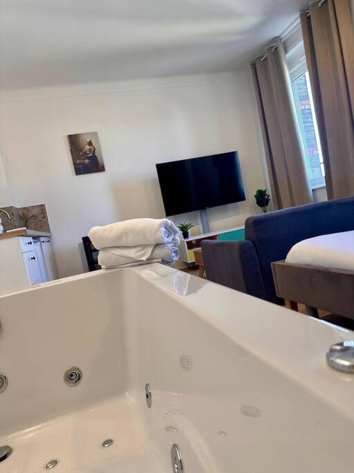 Britich 3D: Suite Spa Prive, Clim, Thermal/Artem Nancy Exterior foto